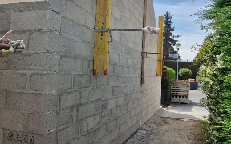 Garage 25 m² + clôture maçonnée et portail alu